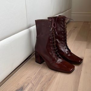 About Arianne Stevie Boots in Coffee Size 40